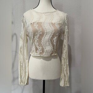 FOREVER 21 Lace Cream Lace Top Size Large